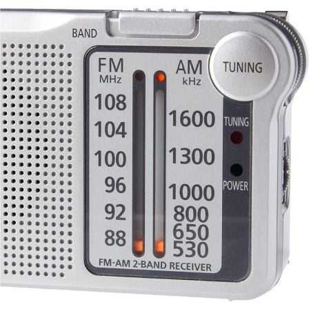 Radio Portátil Panasonic RF-P150D con Batería a Pilas Plateada