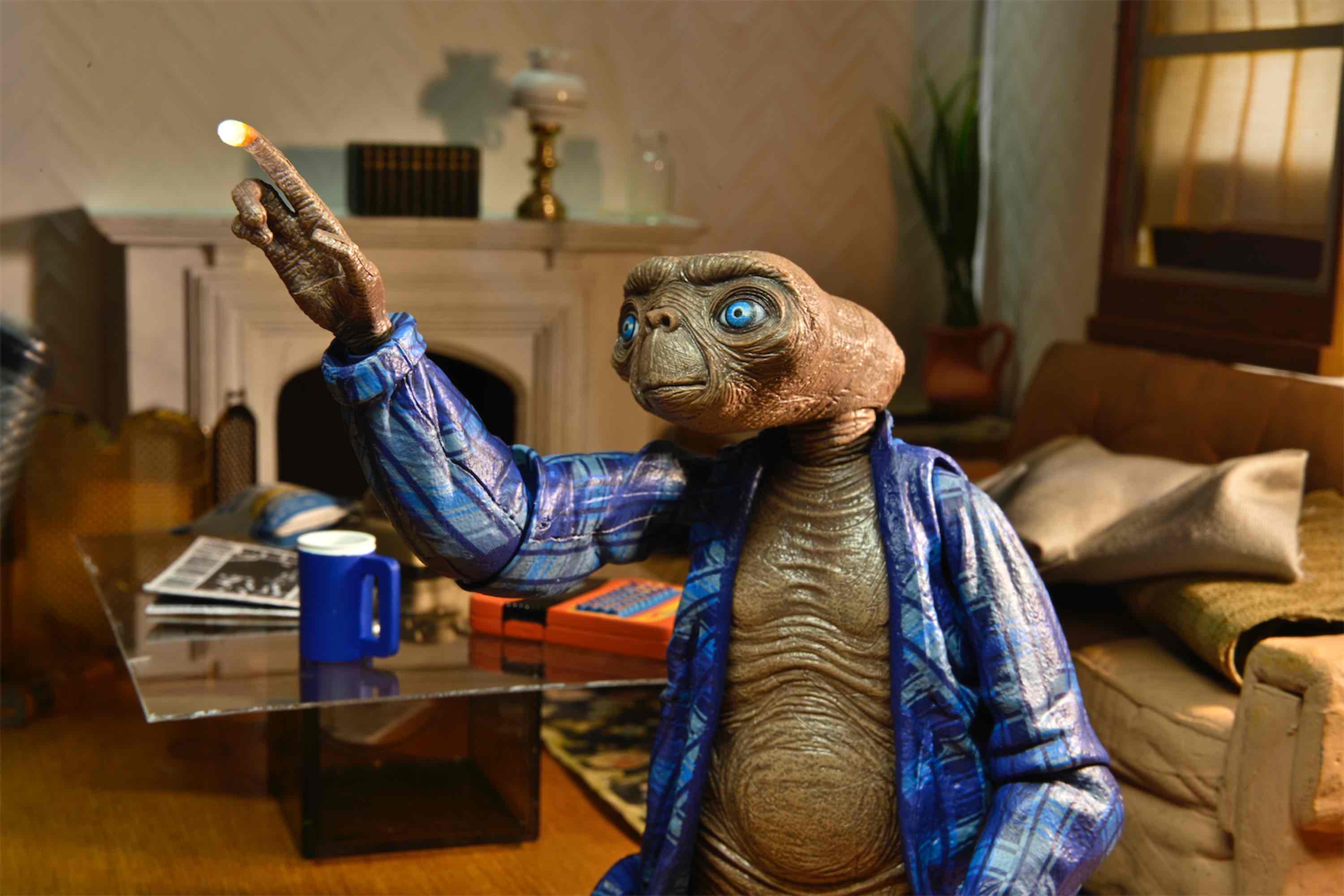 Neca e.t. ultimate telepathic et 40 aniversario el extraterrestre