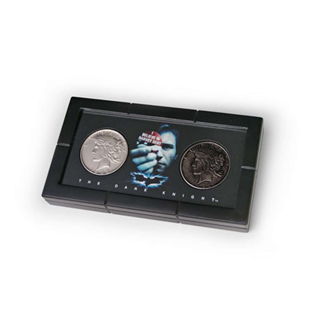 The noble collection caballero oscuro harvey dent en caja dlx