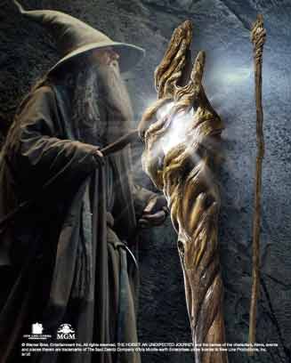 The noble collection el hobbit vara de gandalf con luz 185 cm
