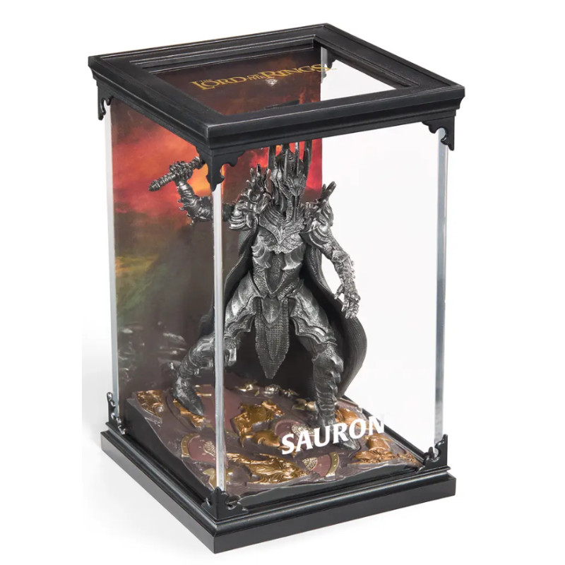 The noble collection el señor de los anillos diorama sauron